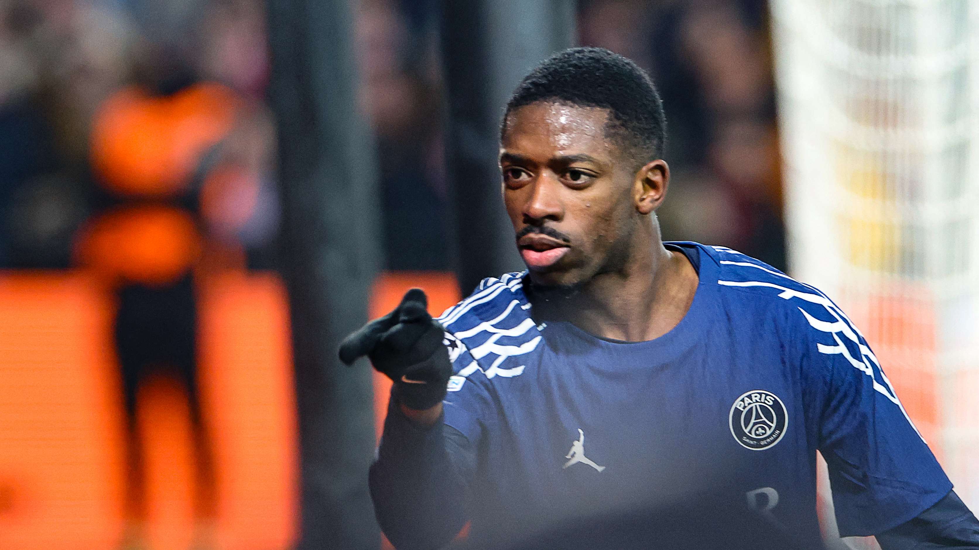 中国男足的 中国男足的